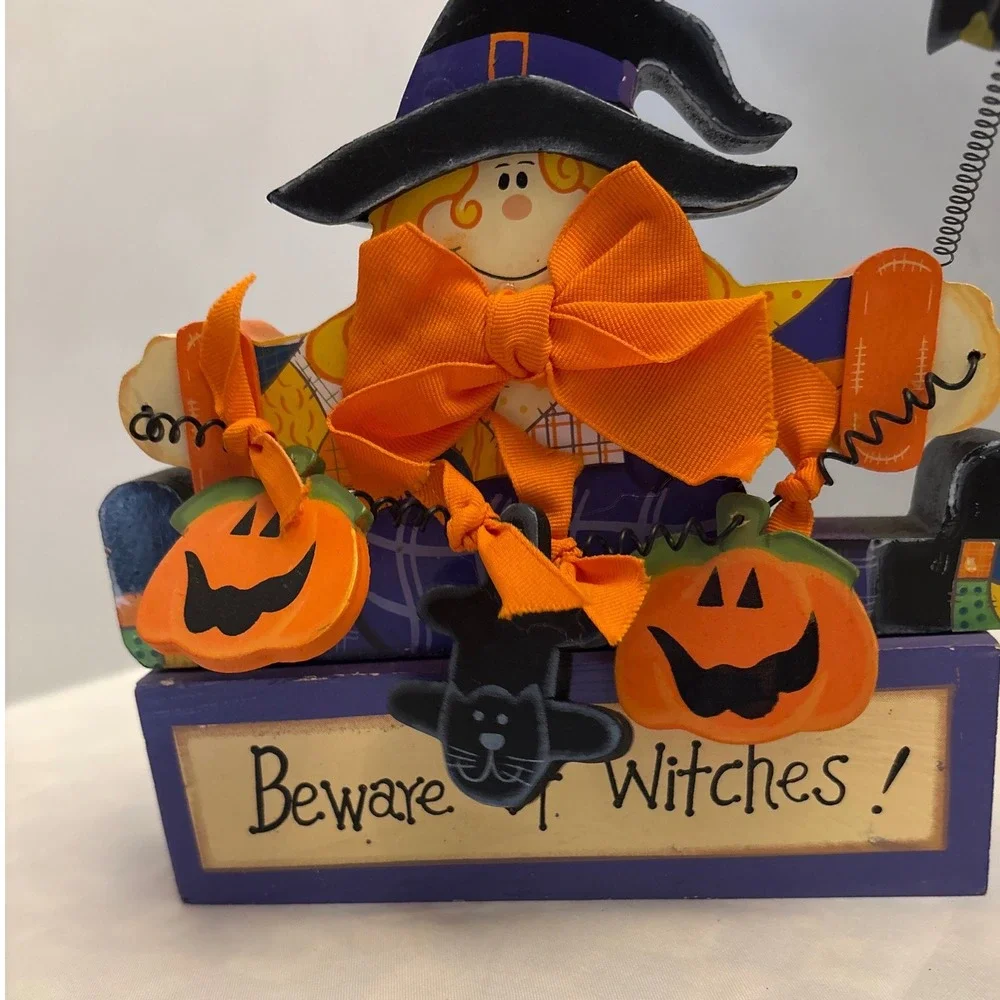 Beware of Witches Halloween Wooden Shelf Sitter‎ Witch Pumpkin Cat Crow Decor